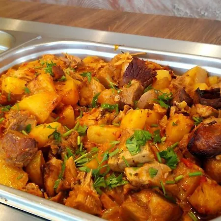 Хотел Свети Теодор Тирон Hotel