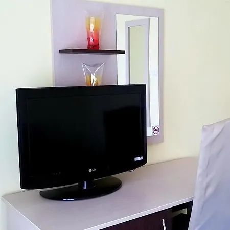 Hotel Хотел Свети Теодор Тирон Starozagorski Bani