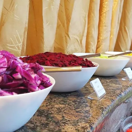 Хотел Свети Теодор Тирон Hotel