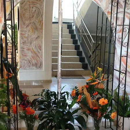 Хотел Свети Теодор Тирон Hotel Starozagorski Bani