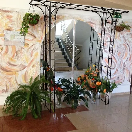 Хотел Свети Теодор Тирон Starozagorski Bani