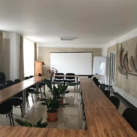 Хотел Свети Теодор Тирон Hotel